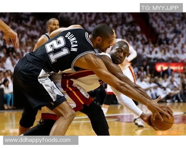 2014年总决赛第三场热火与马刺的激烈对决回顾与分析 2014年总决赛第三场热火与马刺的激烈对决回顾与分析