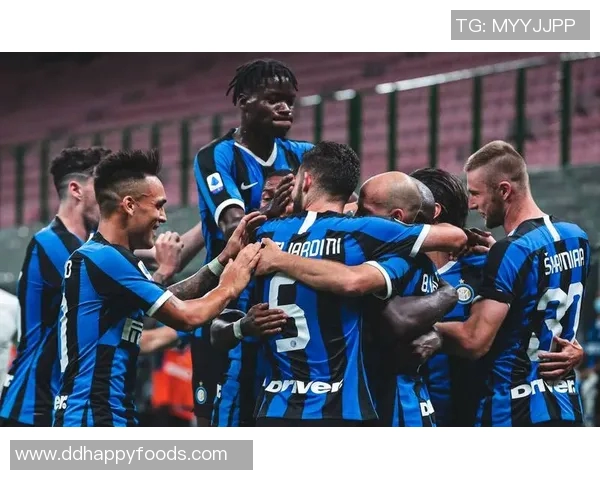 国米对阵萨索洛比赛主裁判分析与判罚争议解读 国米对阵萨索洛比赛主裁判分析与判罚争议解读